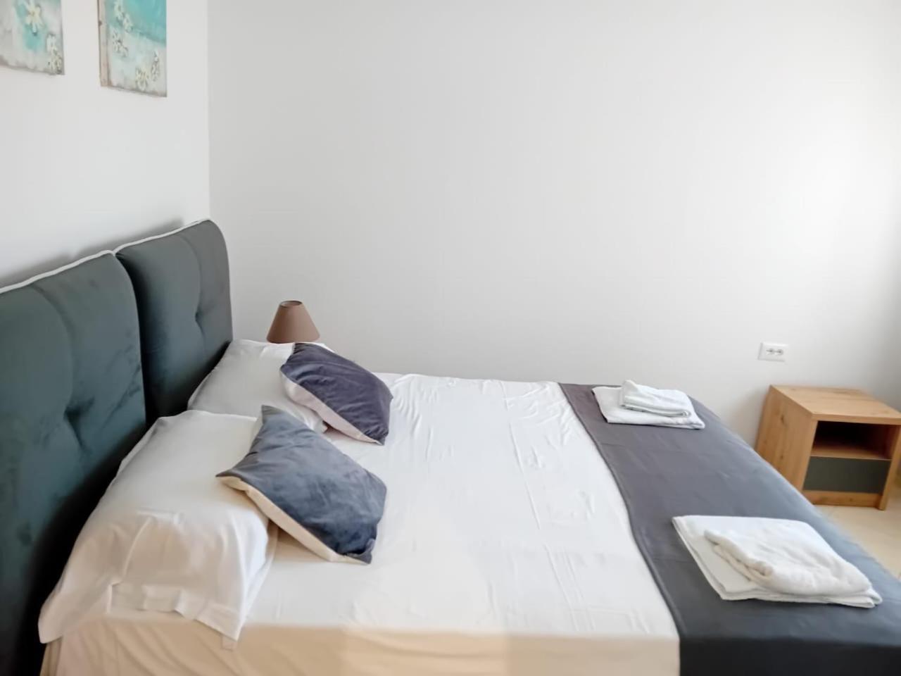 Bello Apartments Apartment Sarande